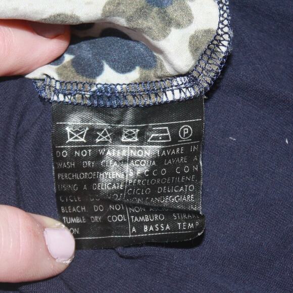 Salvatore Ferragamo Short Sleeve Shirt Silk Polk-a-Dot Front; Navy Back Size XL - Picture 9 of 10